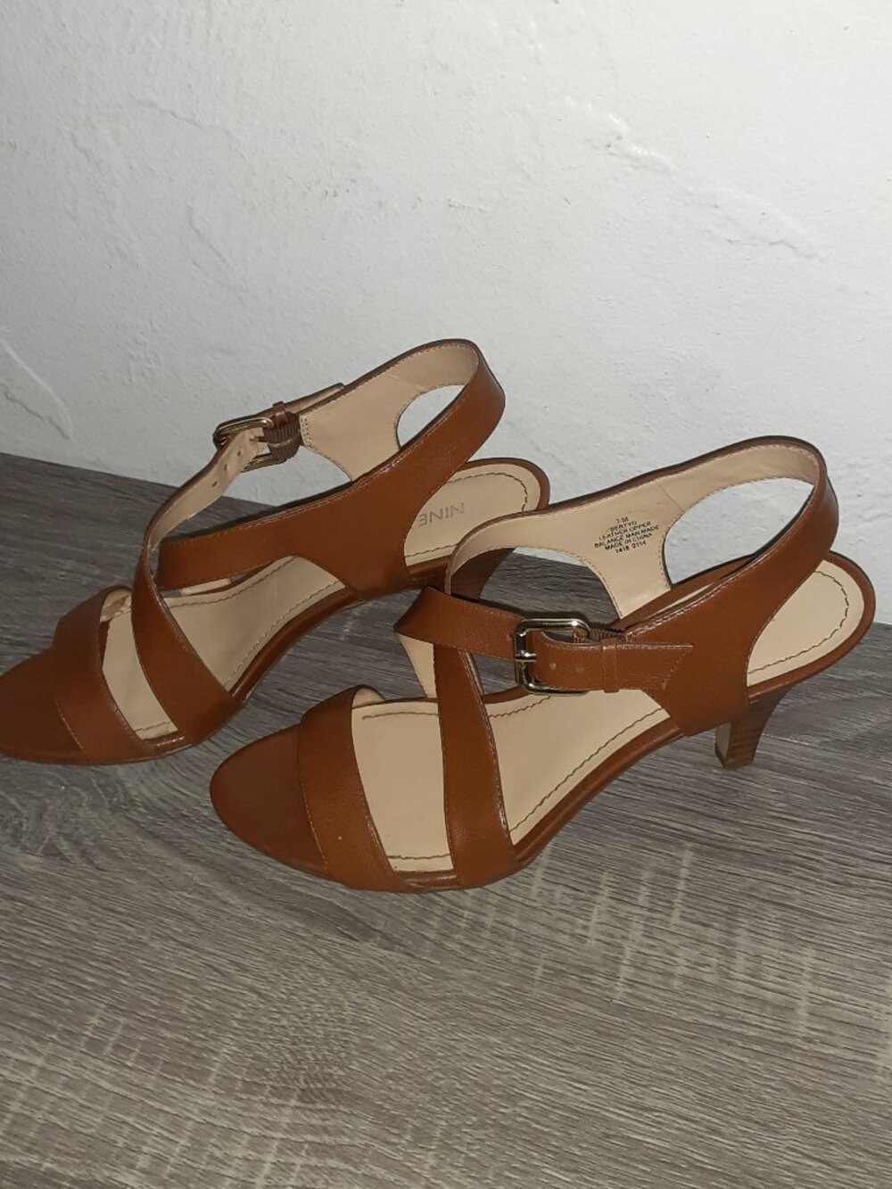 Nine West Size 7M Tan Heels /Caramel Leather/Open Toe Sandals